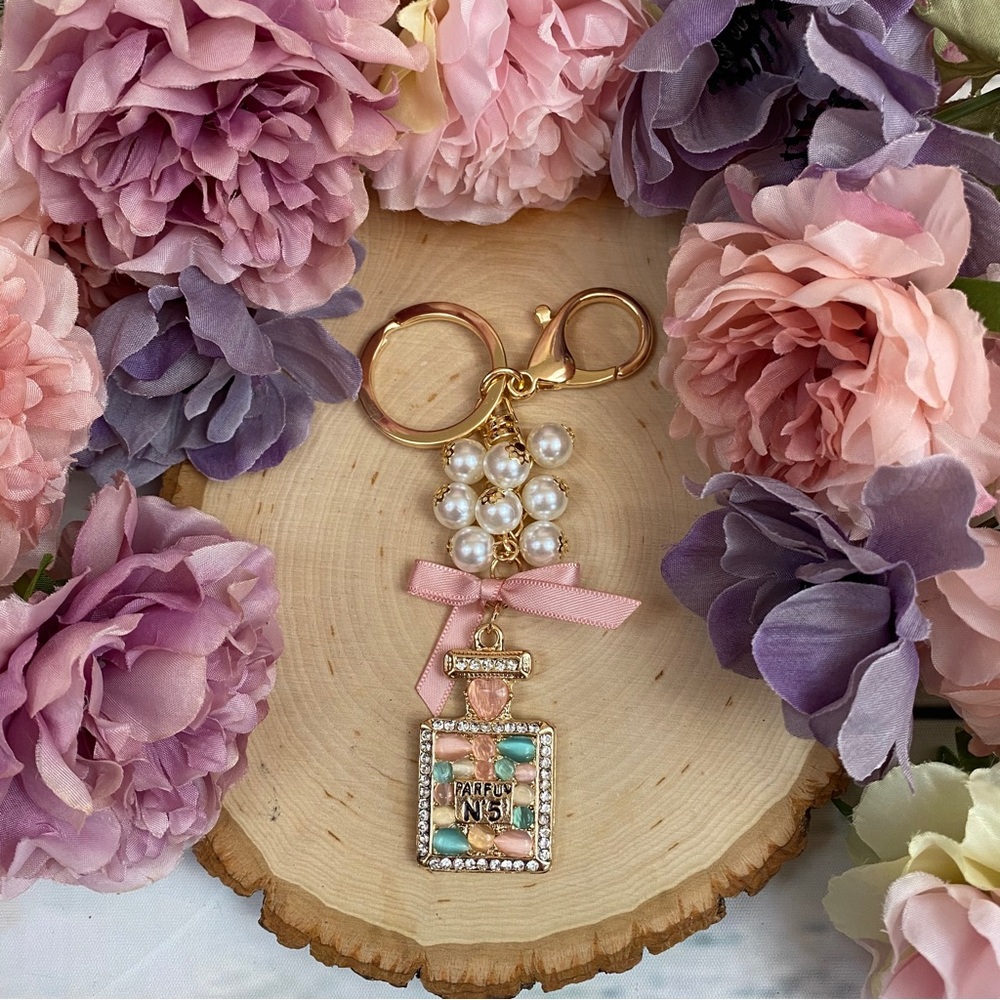 Chic Crystal Gemstone Perfume Bottle Keychain Charm - Picture 3 of 10